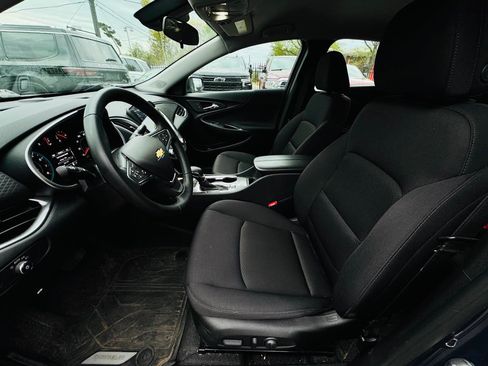 Used 2025 Chevrolet Malibu LT w/ Sport Edition FWD image 14