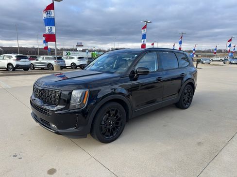 Used 2022 Kia Telluride SX image 1