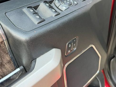 Used 2019 Ford F250 Lariat w/ Lariat Ultimate Package AWD/4WD image 15