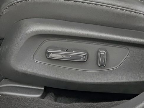 New 2026 Honda HR-V EX-L image 22