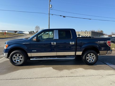 Used 2011 Ford F150 XLT w/ XLT Chrome Pkg image 10