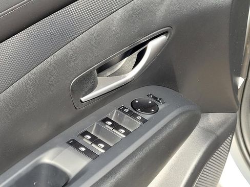 New 2026 Hyundai Tucson SE image 10