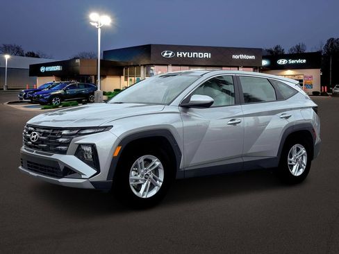 New 2026 Hyundai Tucson SE image 2