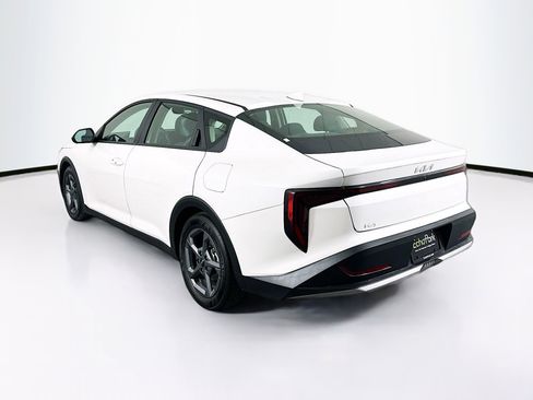 Used 2025 Kia K4 LXS image 5