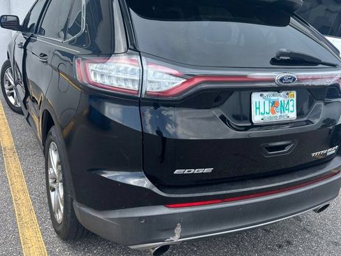 Used 2016 Ford Edge Titanium FWD image 5