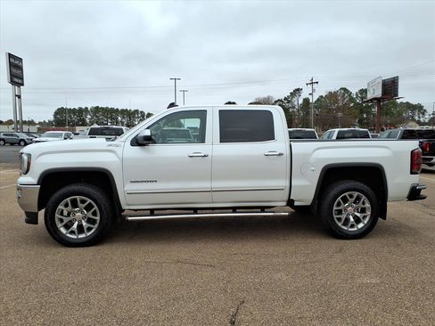 Used 2018 GMC Sierra 1500 SLT image 1