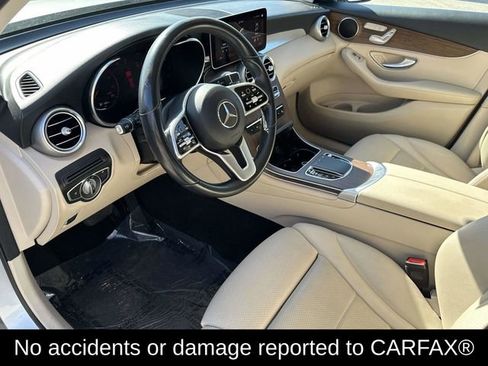 Used 2022 Mercedes-Benz GLC 300 4MATIC w/ Premium Package Lite image 2