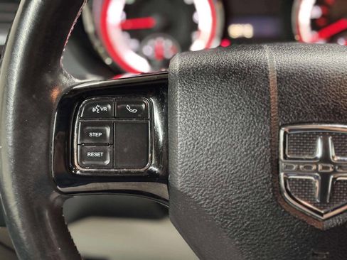 Used 2015 Dodge Grand Caravan SE FWD image 27