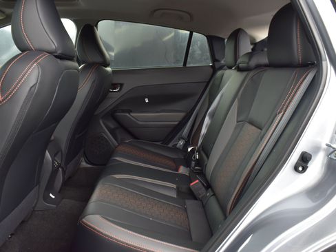 Used 2025 Subaru Crosstrek 2.5i Limited AWD/4WD image 12