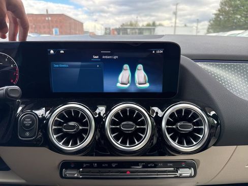 New 2026 Mercedes-Benz GLA 250 4MATIC image 31