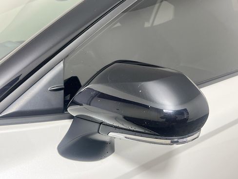 Used 2025 Toyota Camry XSE FWD image 12