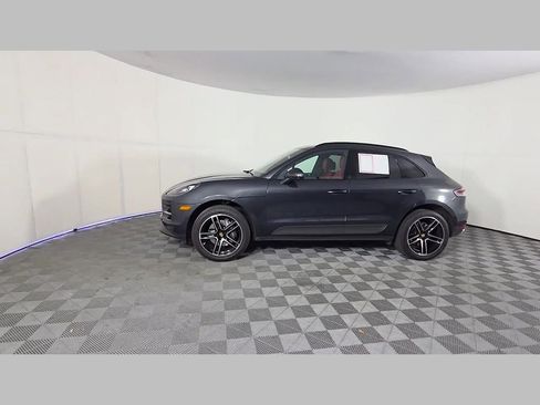 Used 2021 Porsche Macan image 47