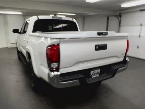 Used 2022 Toyota Tacoma SR5 image 7