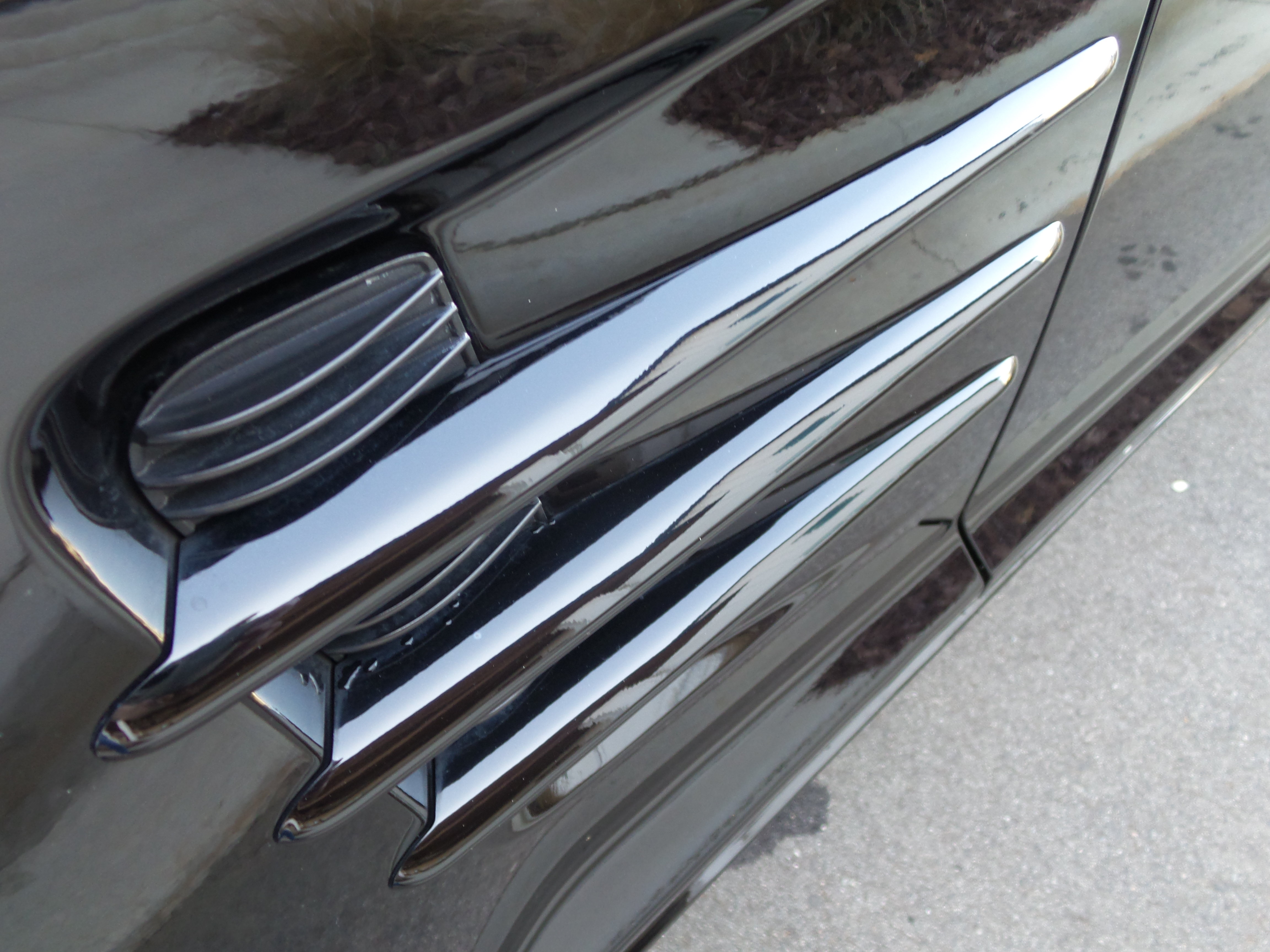 Used 2007 Chrysler Crossfire Coupe RWD image 9