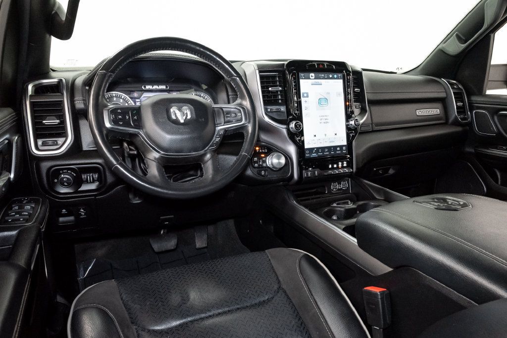 Used 2024 RAM 1500 Laramie AWD/4WD image 7