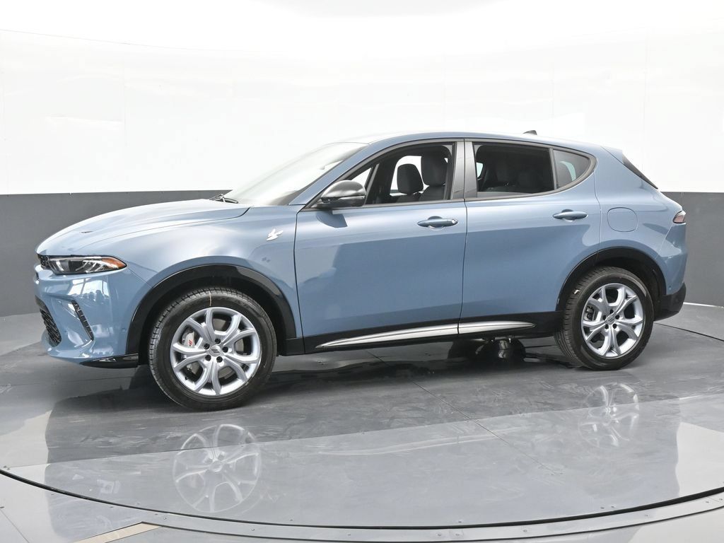 Used 2025 Dodge Hornet R/T w/ Tech Pack AWD/4WD image 2
