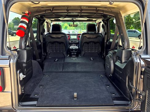 Used 2021 Jeep Wrangler Unlimited Rubicon image 19