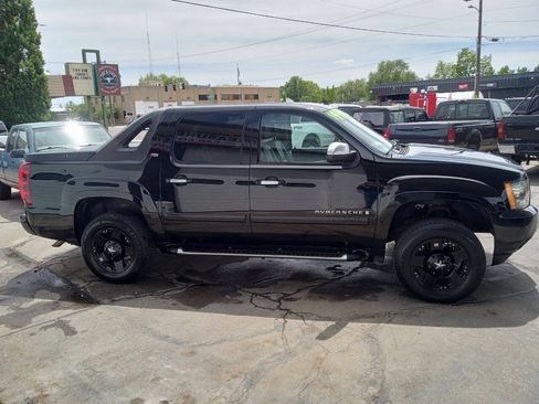 Used 2007 Chevrolet Avalanche LT w/ LT Preferred Equipment Group AWD/4WD image 7