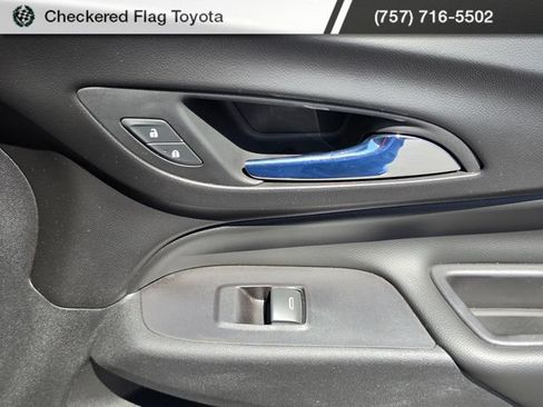 Used 2020 Chevrolet Equinox LT FWD image 45