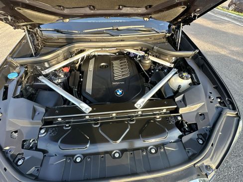 Used 2022 BMW X5 xDrive40i AWD/4WD image 36
