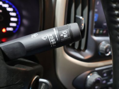 Used 2022 GMC Canyon Denali w/ Denali Black Edition Package AWD/4WD image 37