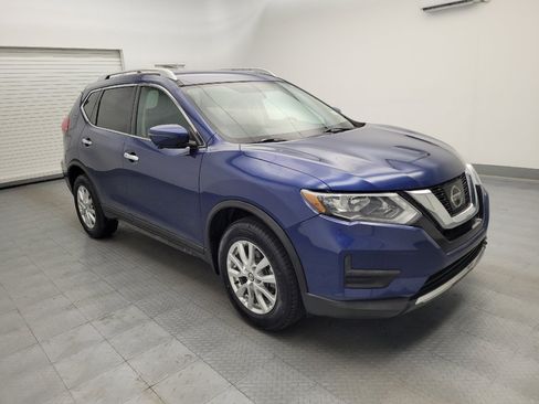 Used 2017 Nissan Rogue SV w/ SV Premium Package AWD/4WD image 11