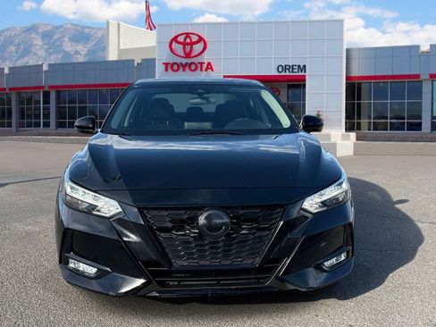 Used 2022 Nissan Sentra SR w/ Midnight Edition FWD image 2