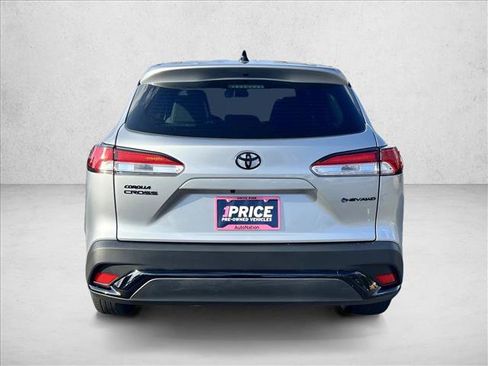 Certified 2025 Toyota Corolla Cross AWD Hybrid image 6