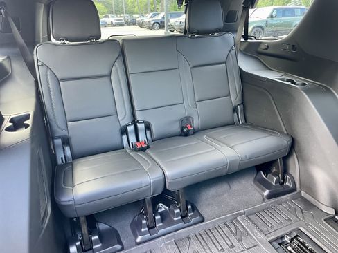 Used 2025 GMC Yukon Denali w/ Denali Reserve Package AWD/4WD image 34