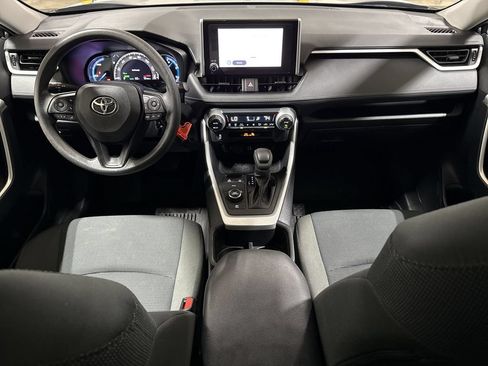 Used 2023 Toyota RAV4 LE AWD/4WD image 10