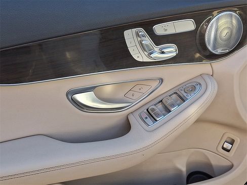 Used 2018 Mercedes-Benz C 300 4MATIC Sedan image 13