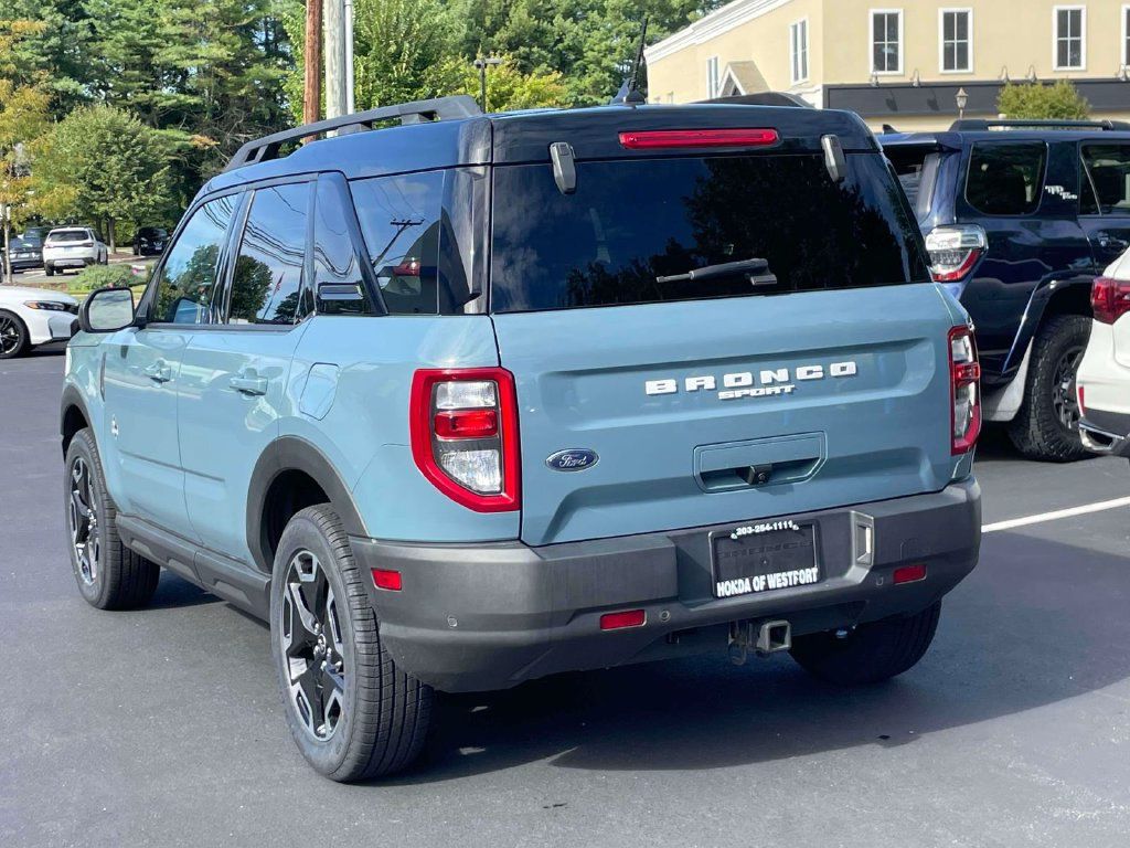 Used 2022 Ford Bronco Sport Outer Banks w/ Tech Package AWD/4WD image 6