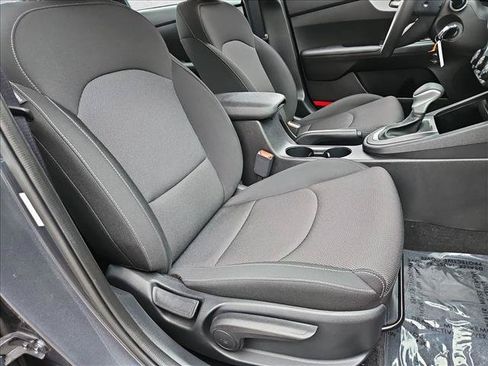 Used 2023 Kia Forte LXS FWD image 19