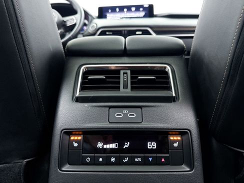 Used 2025 MAZDA CX-90 3.3 Turbo w/ Premium Plus Pkg image 32