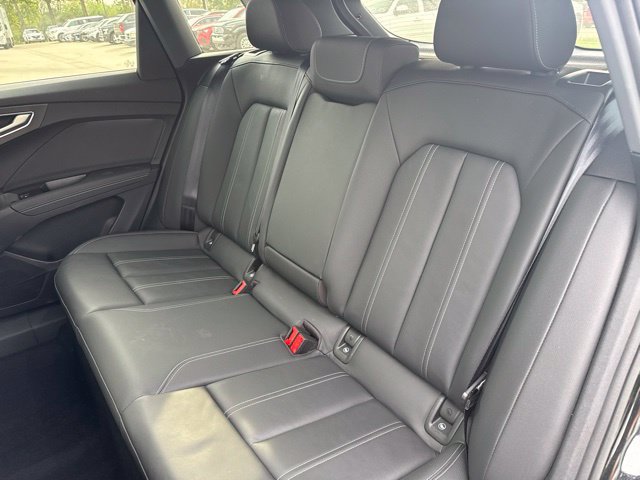 Used 2024 Audi Q4 e-tron Prestige w/ Black Optic Package AWD/4WD image 10
