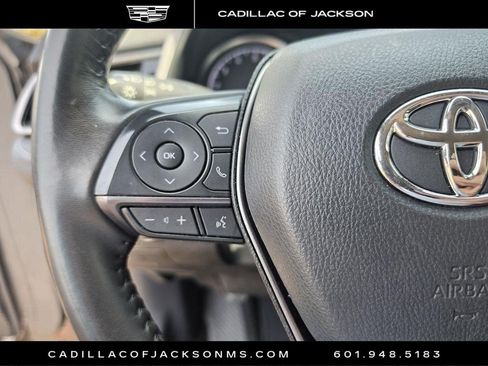 Used 2023 Toyota Camry SE FWD image 19
