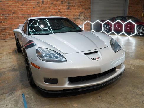 Used 2013 Chevrolet Corvette Grand Sport w/ 2LT Preferred Equipment Group RWD image 4