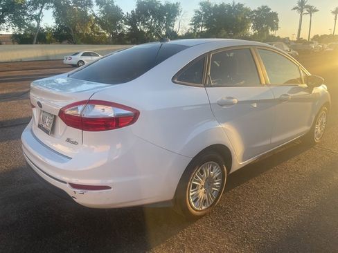 Used 2016 Ford Fiesta S image 4