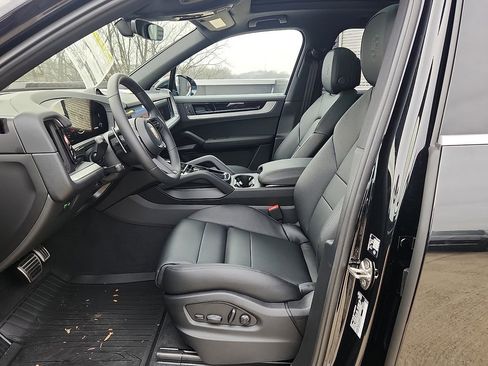 New 2026 Porsche Cayenne S image 5