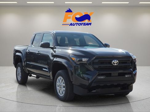 Used 2026 Toyota Tacoma SR5 RWD image 7