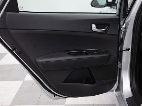 Used 2020 Kia Optima Premium FWD image 26