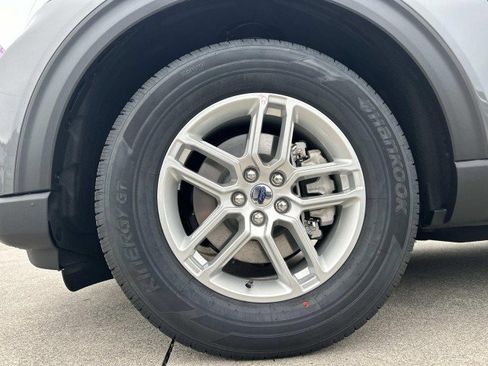 New 2026 Ford Explorer Active w/ Active Comfort Package image 11