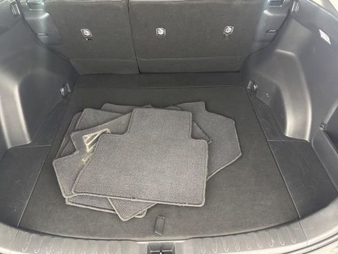 Used 2021 Toyota RAV4 LE AWD/4WD image 23