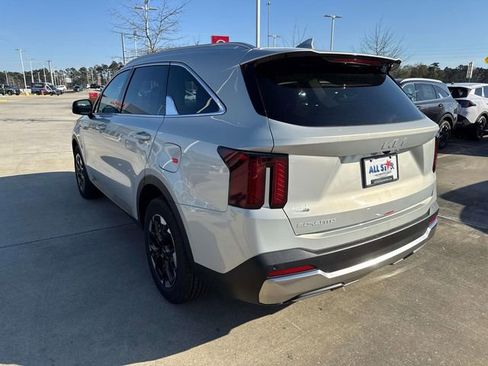 New 2026 Kia Sorento S w/ S Panoramic Sunroof Package FWD image 6
