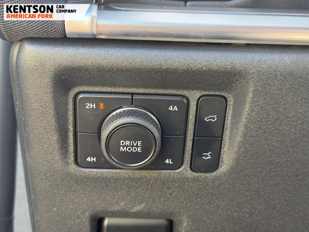 Used 2025 Ford Expedition Max Platinum AWD/4WD image 18