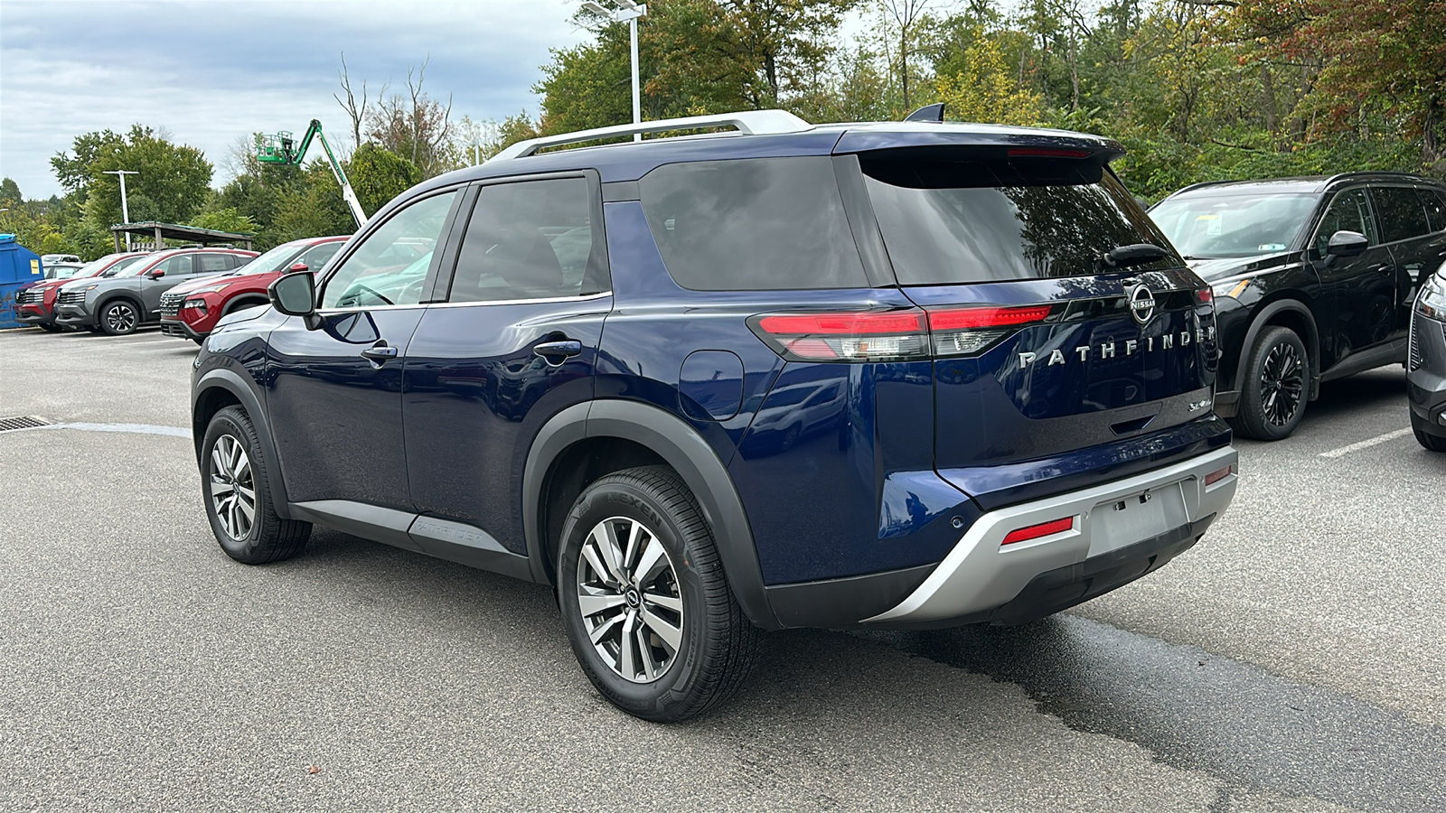 Certified 2025 Nissan Pathfinder SL AWD/4WD image 7