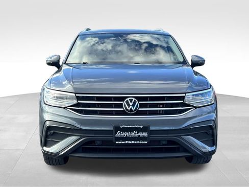 Used 2023 Volkswagen Tiguan SE image 5