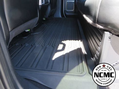 Used 2020 Ford F350 Platinum w/ FX4 Off-Road Package AWD/4WD image 52