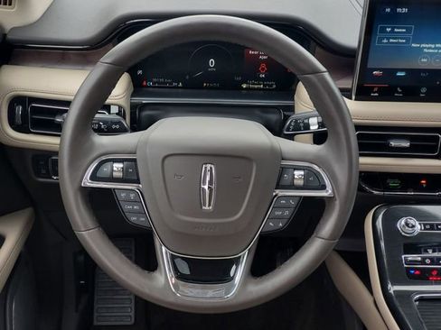 Certified 2023 Lincoln Nautilus Reserve image 26