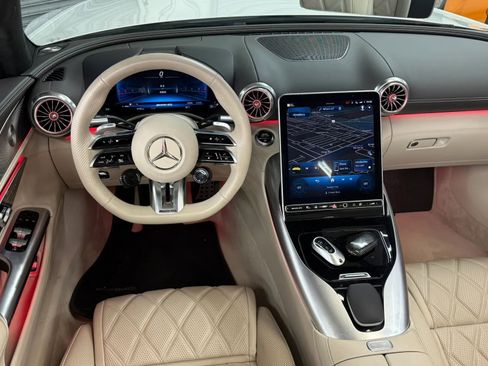 Used 2023 Mercedes-Benz SL 43 AMG image 8